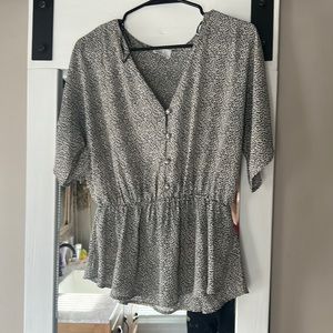 Short sleeve blouse